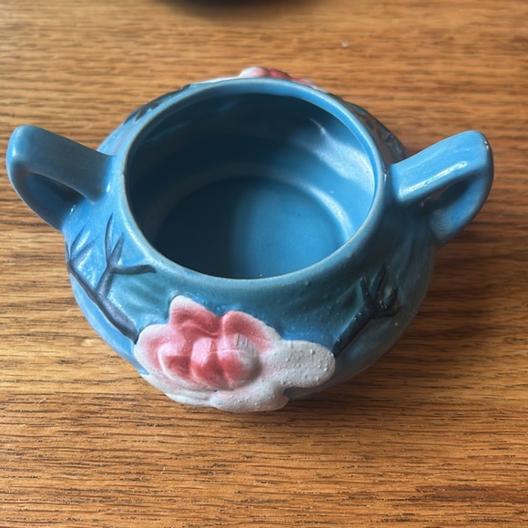 2Roseville Magnolia sugar bowls - Picture 6 of 7
